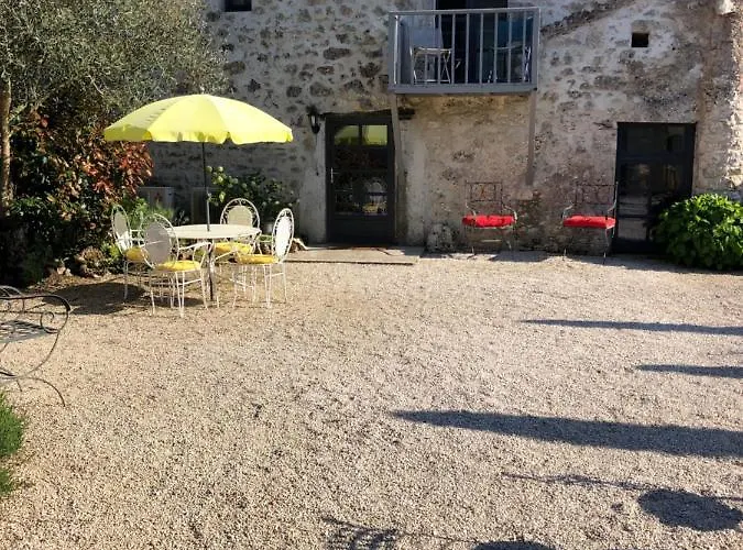 Le De La Maison Des Chats - En Quercy