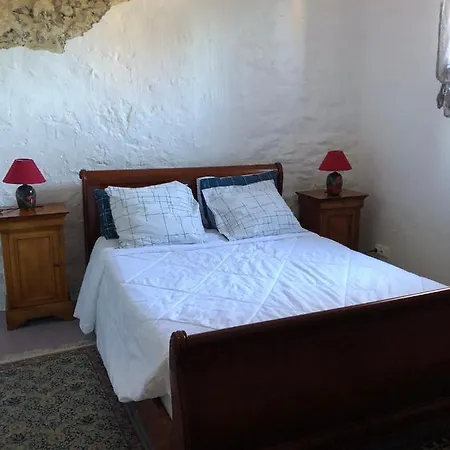 Le De La Maison Des Chats - En Quercy *